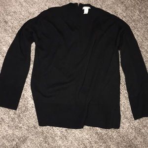 H&M- Oversized black sweater